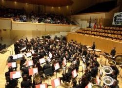 La Lira de Corbera organiza el Festival de Bandas con la Unión Musical de Riola