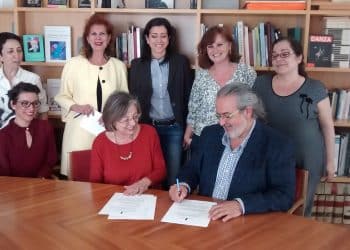 Las mujeres entran en la escena musical
