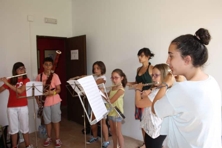CulturArts se brinda a resolver las dudas para solicitar las ayudas de 2016
