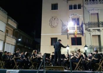L´Entusiasta de Benifairó  i la SIUM, en el Festival de Bandes de Tavernes