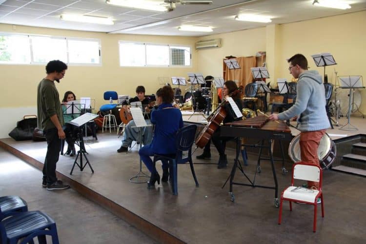 La AMMO de Oliva abre su curso de Composición y Arreglos a cargo de Joan Mont