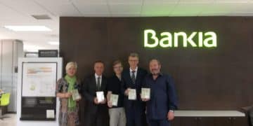 La Societat Musical d’Alboraia rep el DVD de la seua participació en el 1er Concurs Bankia d’Orquestres