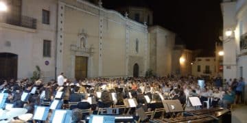 La banda de Villar del Arzobispo ofrece este sábado su concierto de verano