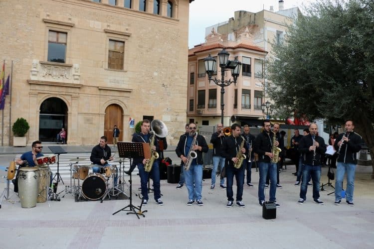 Llíria une su música, gastronomía y patrimonio bajo un mismo cartel