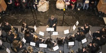 La Relació entre les Falles i les bandes de música, a debat