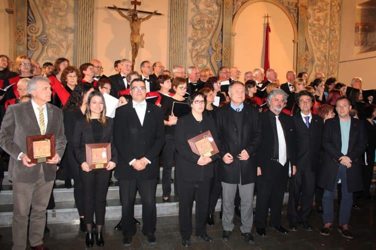 Els cors van posar la música a Llíria per Setmana Santa