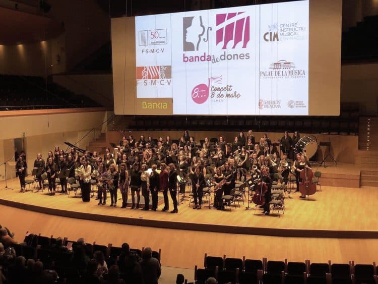 La Banda de Dones de la FSMCV triomfa al Palau de la Música