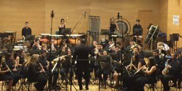 Jan van der Roost toma la batuta de la Valencia Youth Wind Ensemble
