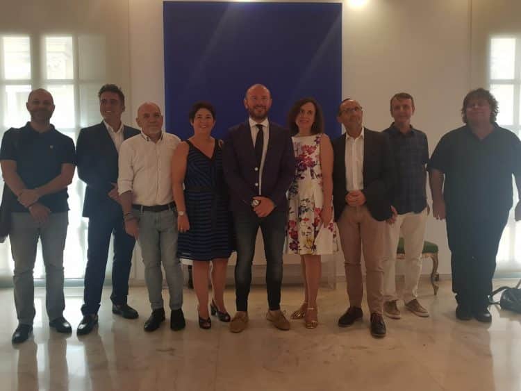 El director Martínez-Orts apadrina el 45 “Mano a Mano” de Buñol