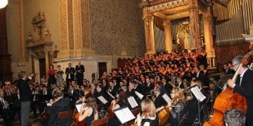 La Primitiva de Llíria reconeix el treball del VCF, l’Acadèmia de Belles Arts Sant Carles i Miguel Falomir en favor de la música