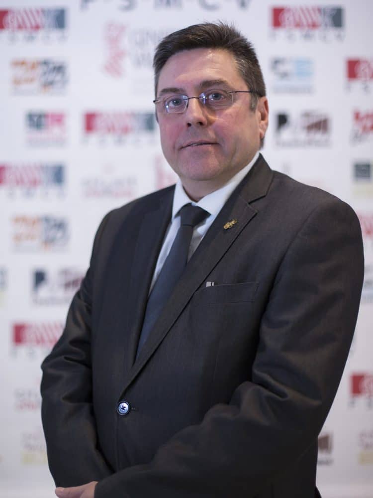 Ricardo Sales vuelve a ser elegido presidente comarcal de la Hoya de Buñol-Chiva