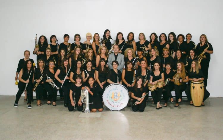 La primera banda de mujeres desfilará durante la XVI Entrada de Bandas de Música de València