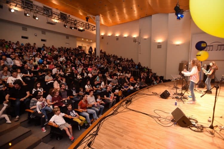 El Palau s’omplix d’activitats musicals i creatives per a compartir en família