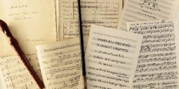‘Música en paper’ mostra partitures, publicacions i instruments d’artistes valencians