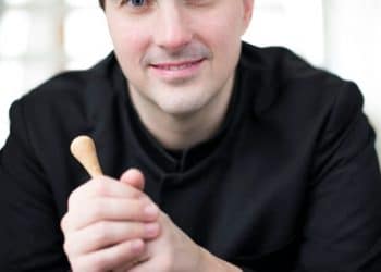 Alexander Soddy debuta amb l’Orquestra de València amb la Simfonia núm. 4 de Franz Schimdt
