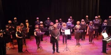 El Micalet guardona a Antoni Furió i a la Companyia Teatre Micalet amb els Miquelet d’Honor