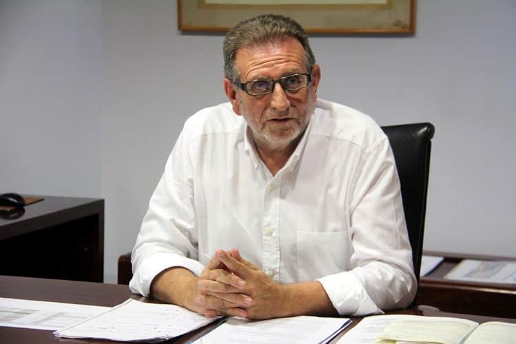 Jesús Ros, alcalde de Torrent: “Treballem per donar-li un nou impuls a la col·laboració amb les dos societats musicals de la ciutat”
