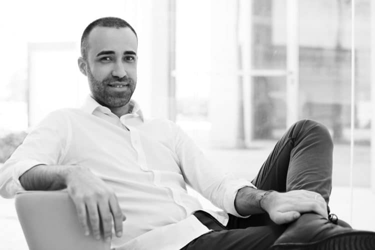 El director ontinyenti.