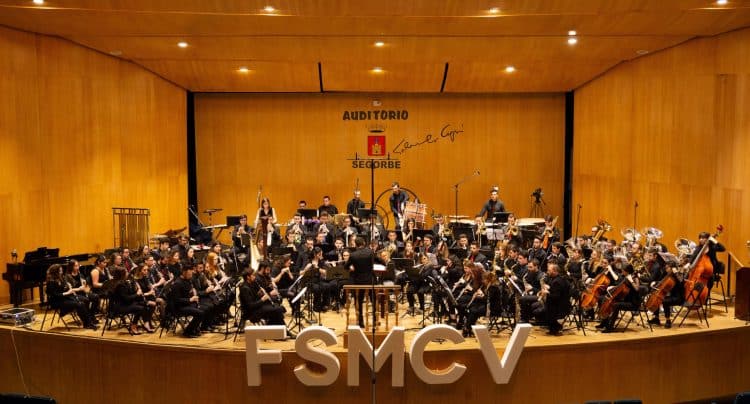 la Joven Banda Sinfónica de FSMCV