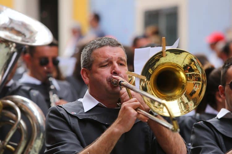 Música en Fallas: sin mascarillas para instrumentos de viento