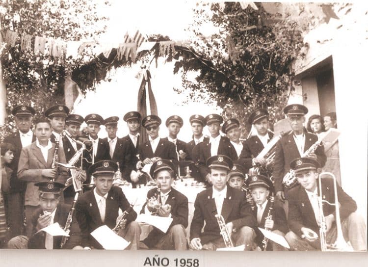 El Músic llogat. Episodio 11. Cofrentes, 120 años haciendo de la banda una forma de vida; la Entidad Musical Maestro Serrano