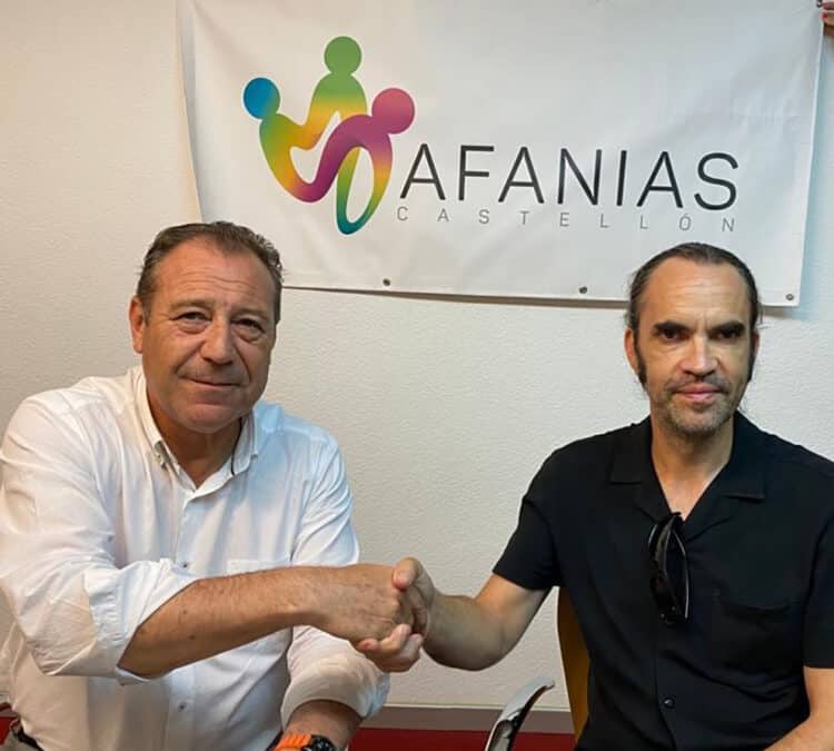SOM firma un acuerdo de colaboración con la asociación de familias Afanias Castelló