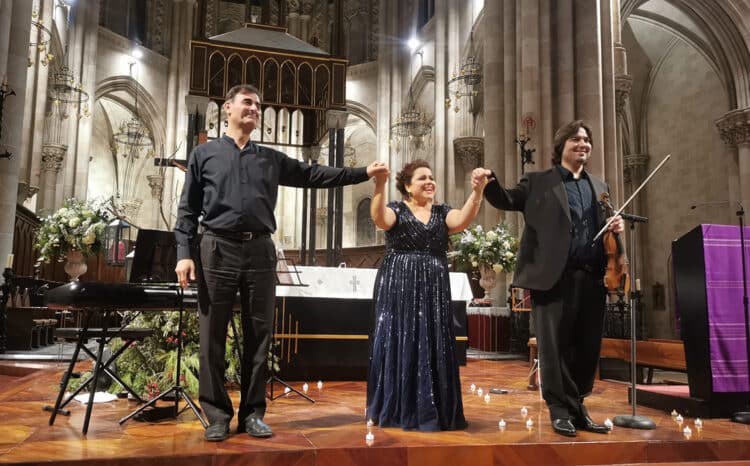 La soprano Mª Eugenia Briceño actúa en la Basílica San Vicente Ferrer de Valencia