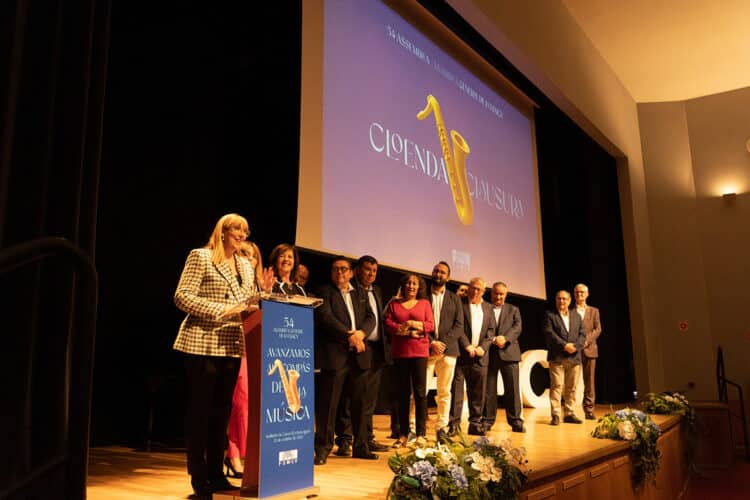 FSMCV: Una reelección con claroscuros [editorial de lasBandas]