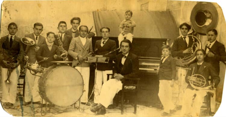 (Pioneras) 1937: L’entrada de les dones a la Unió Lírica Pinosense