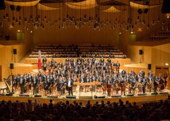 La UM de Torrent homenatja el compositor mexicà Arturo Márquez i el nomena Director Honorífic de la seua banda simfònica