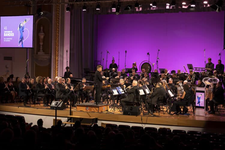 La Diputació de València reforçarà la projecció exterior de les bandes valencianes