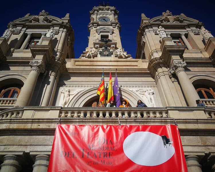 València ciutat celebra el Dia Mundial del Teatre amb un recorregut per les sales