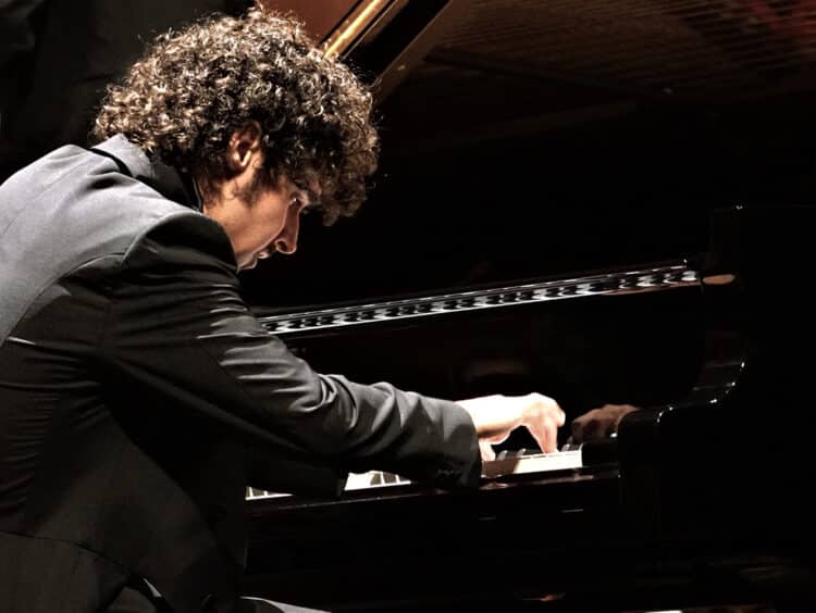 El pianista Federico Colli y la violista Isabel Villanueva tienen un cita en Fundación Cañada Blanch