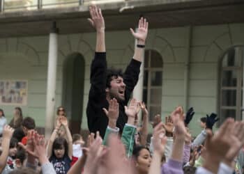 Dansa València i el Teatre Escalante acosten la dansa contemporània a xiquets i adults