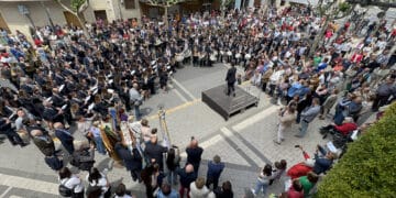 La Unió musical de Xixona compleix el Xé Aniversari amb una festa gran