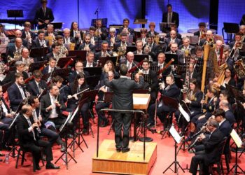 Santa Cecilia de Cullera s’emporta el Premi i Esment d’Honor del Certamen de la Diputació. Primeres declaracions de Carlos Garcés, director, y de Begonya Pla, presidenta