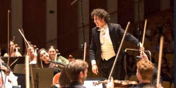 La Jove Orquestra Simfònica prepara la nova gira per Xàtiva, Sòria i Madrid de la mà de Cristóbal Soler