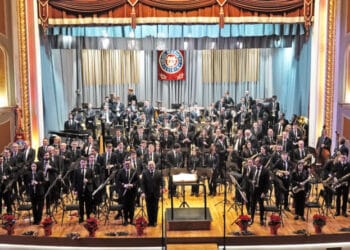 La Unió Musical de Llíria dona un pas endavant i s’inscriu també en el Certamen de València
