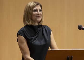 Fani Blanch, actual directora de l’ISEACV ret homenatge del Conservatori Professional de Torrent