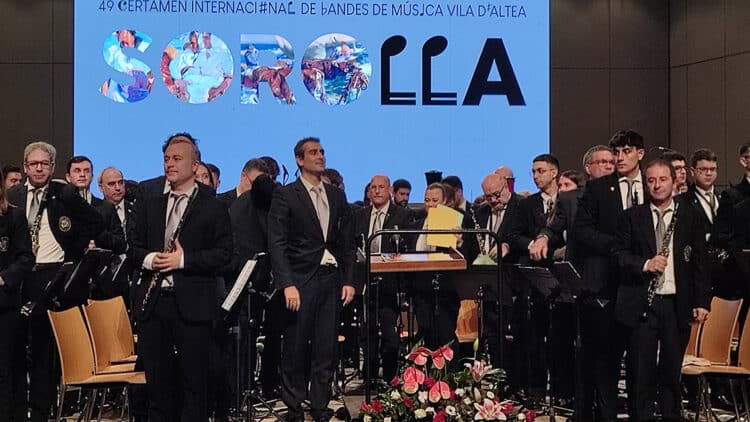 Carlos Garcés deixa la ‘Santa Cecilia de Cullera’ després de deu anys. Un retaule de personalitat i èxits