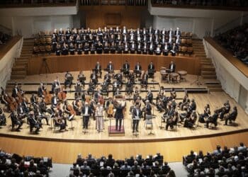 L’Orquestra de València i la Banda Municipal embellixen  musicalment el 9 d’Octubre