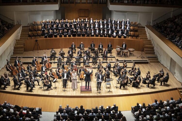 L’Orquestra de València i la Banda Municipal embellixen  musicalment el 9 d’Octubre