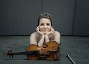 L’Orquestra de València amb Alexander Liebreich i Veronika Eberle estrenen a Espanya «Genesis» del nou compositor resident del Palau Toshio Hosokawa