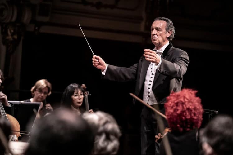 El Palau de la Música i l’Orquestra de València dediquen un concert a la memòria del director Gómez-Martínez