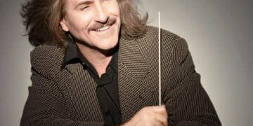 El Palau de la Música acullirà un concert solidari de Luis Cobos amb la Primitiva de Llíria