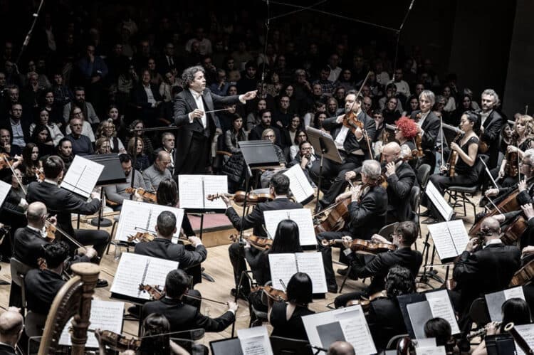 La 2 de TVE emet demà dissabte el Concert Extraordinari Solidari per la dana de l’OV i OCV que va ser dirigit per Gustavo Dudamel el 3 de febrer