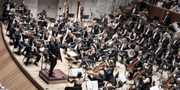 L’Orquestra de València tanca 2025 amb la colossal Tercera de Mahler