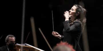 El Palau de la Música se suma al 8M amb un concert de l’Orquestra de València dirigida per Virginia Martínez