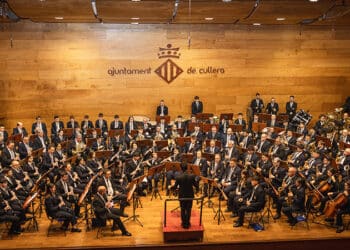 Secció d’Honor: SMI Santa Cecilia de Cullera. Begonya Pla, presidenta.: “La societat sempre ha sigut al llarg de tota la seua història molt propensa als certàmens, i en concret al “Ciutat de València”; la nostra primera participació es remunta a 1925