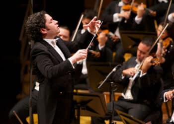 Dudamel dirigirà l’Orquestra de València en el concert extraordinari ‘València i Veneçuela: unides per la música’